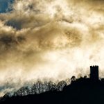 Le soir tombe sur le Château